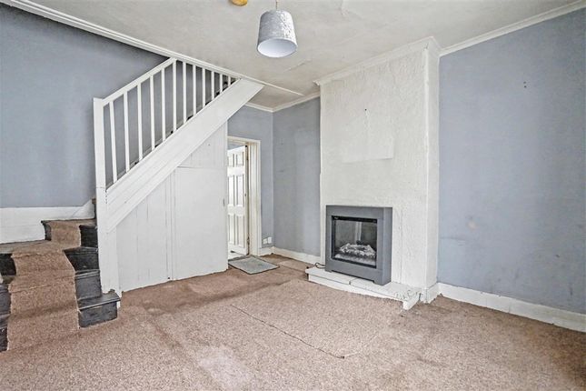 32, Hampden Road, KINGSTON UPON THAMES photo 2
