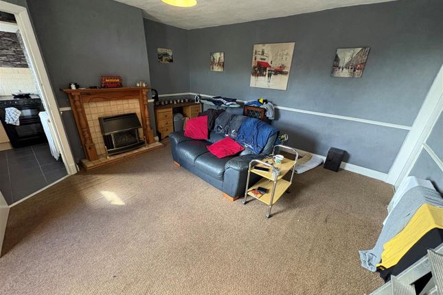 79, Wilson Road, Bradford photo 2