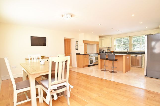 Darley, Harrogate, North Yorkshire photo 3