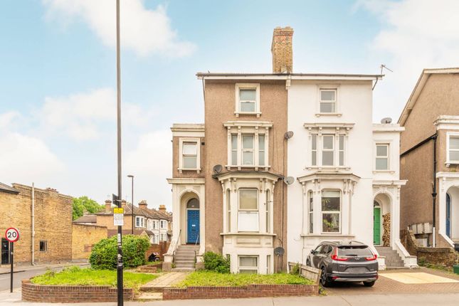 Flat for sale in Whitehorse Lane, South Norwood, London