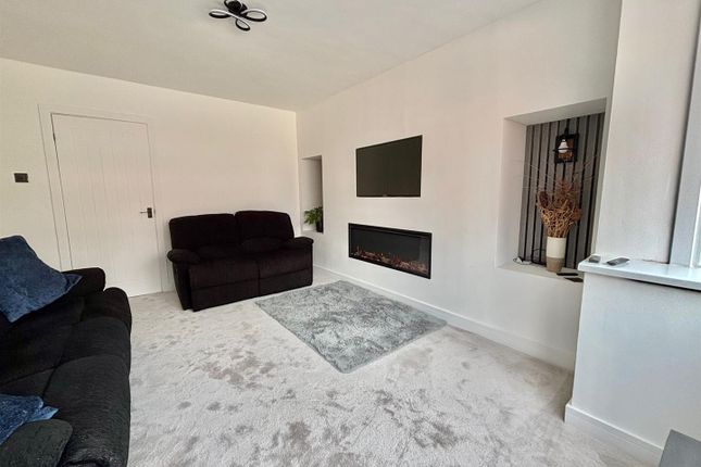 11, Beresford Avenue, Hornsea photo 3