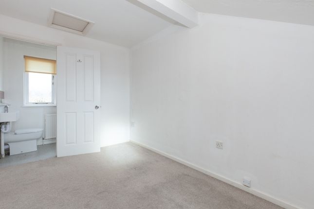 Detached house to rent in Foster Road, Abingdon