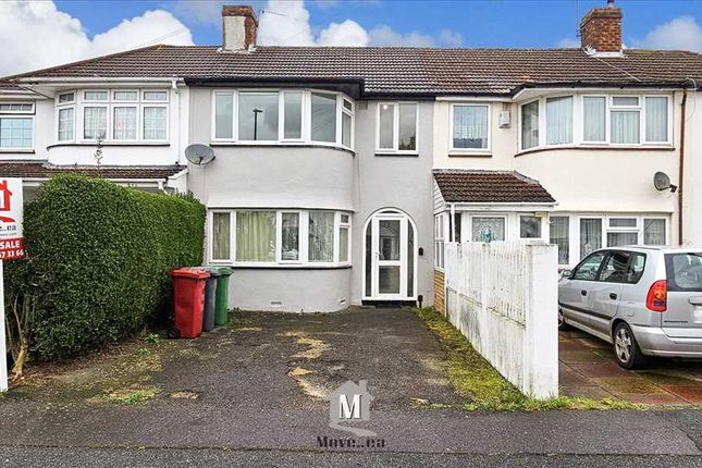Thumbnail Property for sale in Cornwall Avenue, Slough, Slough