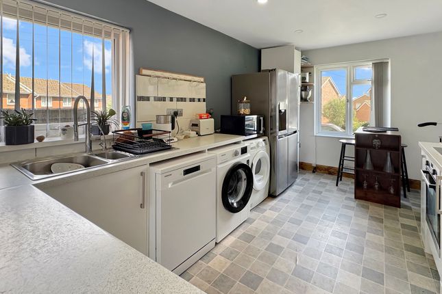 9 School Crescent, Ventnor photo 4