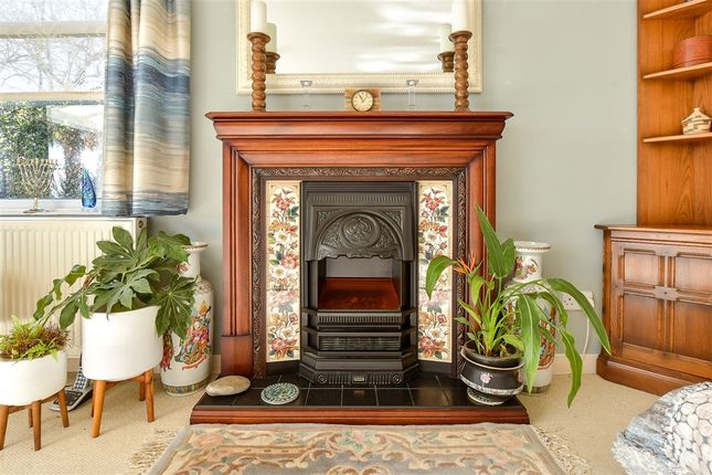 Castle Court, Ventnor photo 4