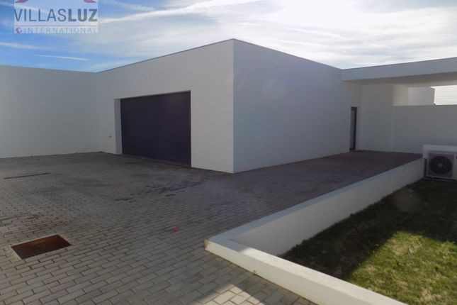 Detached house for sale in Atouguia Da Baleia, Peniche, Leiria