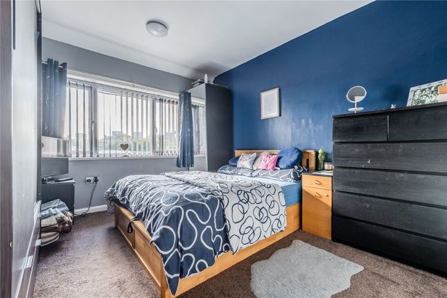 86, Amberton Road, Leeds photo 4