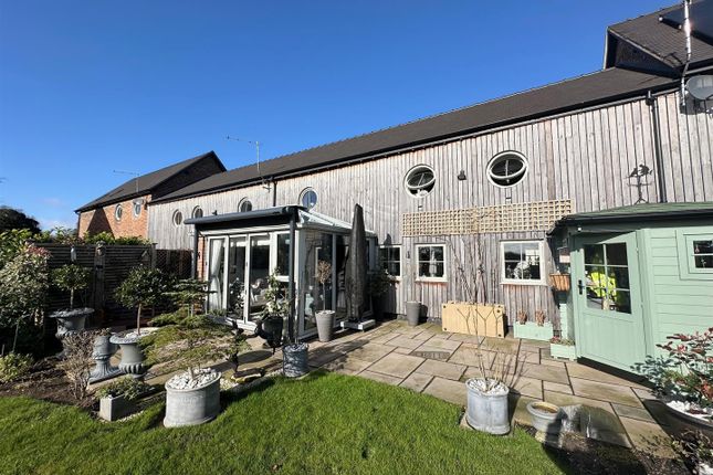 Thumbnail Barn conversion for sale in Snape Lane, Weston, Cheshire