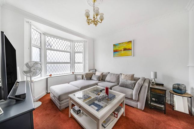 Terraced house for sale in Truro Road, Wood Green, London