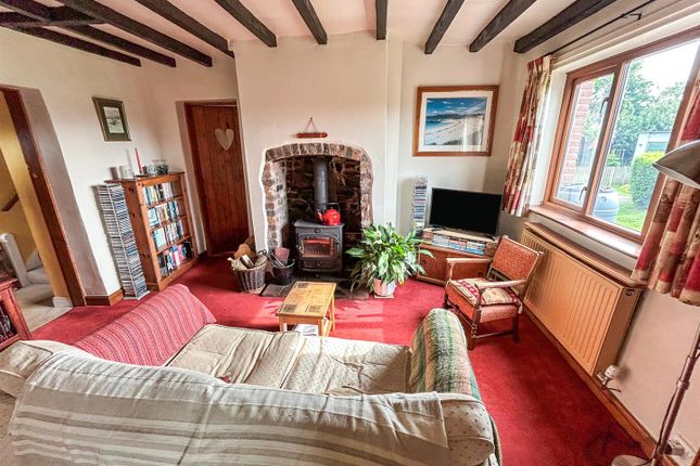 3-bed semi-detached on 8, Lower Hengoed Cottages, Oswestry, £215,000