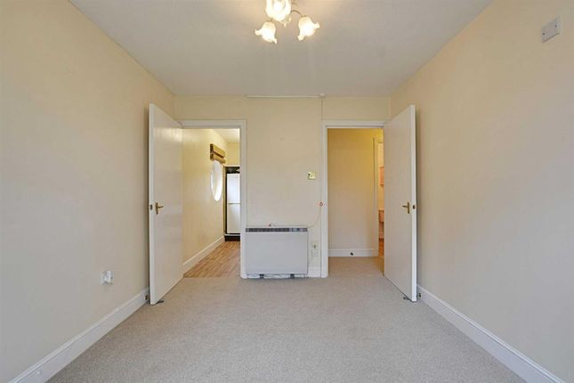 Property for sale in Chauncy Court, Hertford