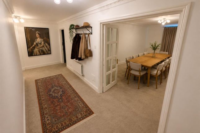 Flat 1, 64, Hendon Lane, London photo 3