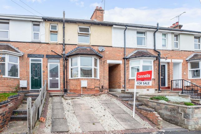 Thumbnail Terraced house for sale in Beauchamp Road, Warwick