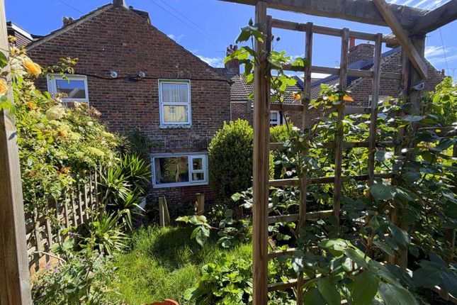 69, Hurst Road, Eastbourne photo 4