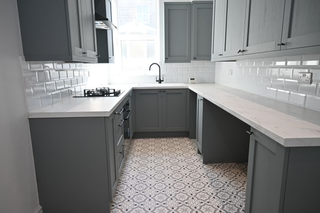18, Carrington Terrace, Leeds photo 2