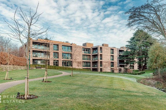 Thumbnail Flat for sale in Caenwood Court, Highgate