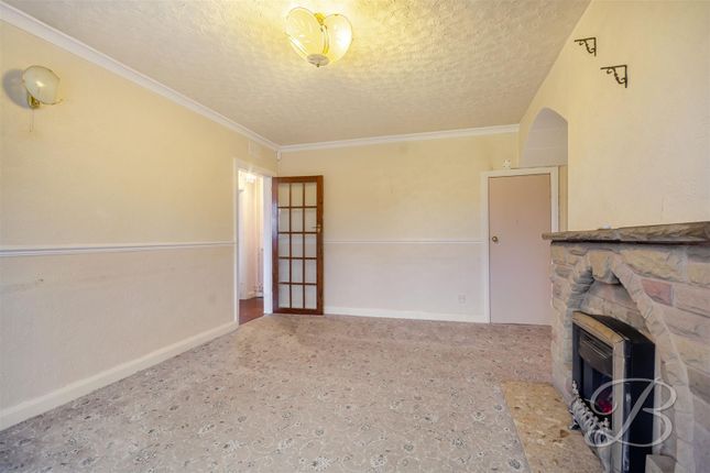 43, Bonser Gardens, Sutton-In-Ashfield photo 2