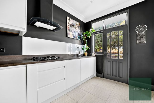 62 Wanstead Lane, Ilford photo 4