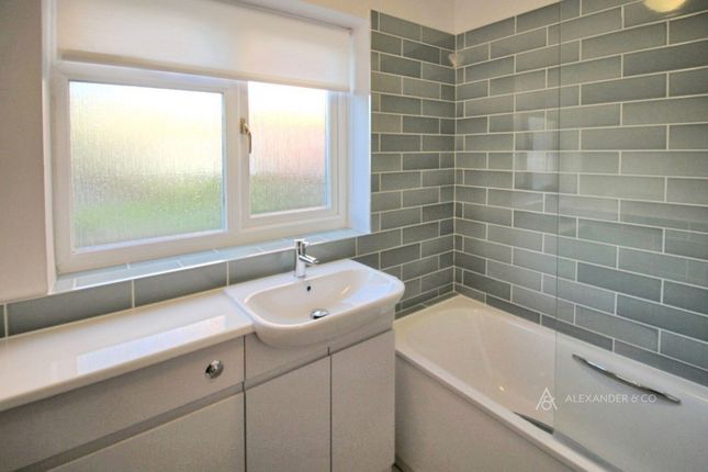 7, Berkley Court, Berkhamsted photo 5