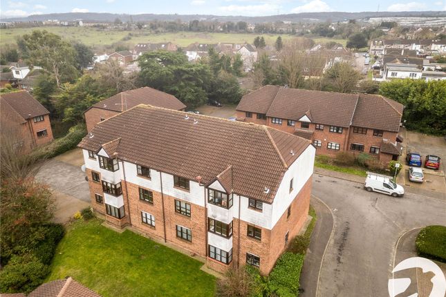 Flat for sale in Unicorn Walk, Greenhithe, Kent