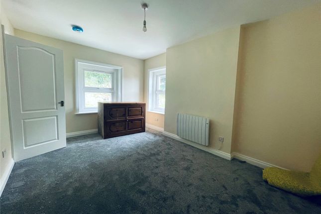 Flat 1, King Charles Court,, Grove Road, Isle of Wight photo 4