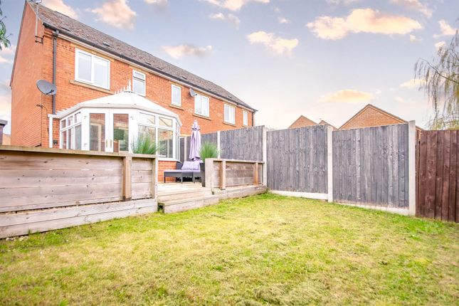 26, Plough Close, Kettering photo 2