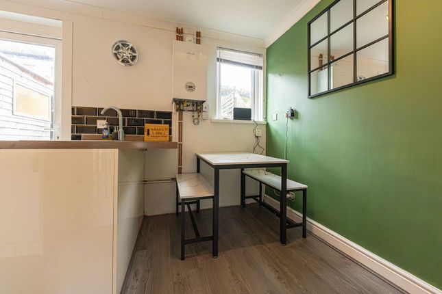 129 Curre Street, Ebbw Vale photo 3
