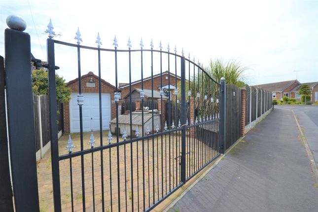 Detached bungalow to rent in Saffron Crescent, Tickhill, Doncaster