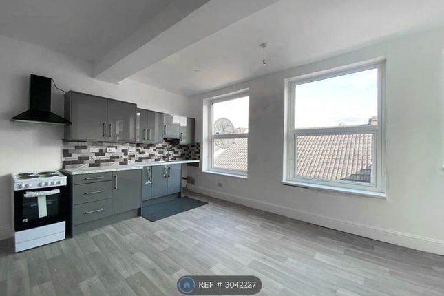 Apartment   Baillie Street, Rochdale photo 4
