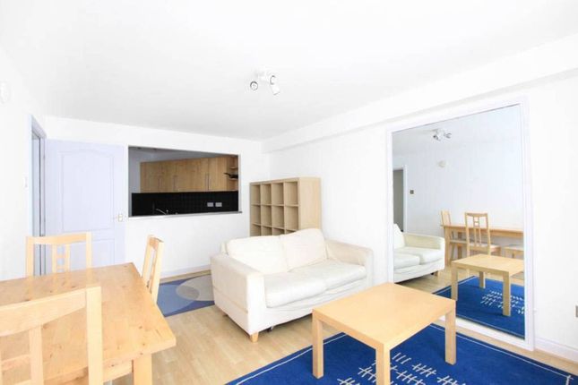 Flat to rent in Oswin Street, Elephant And Castle, London