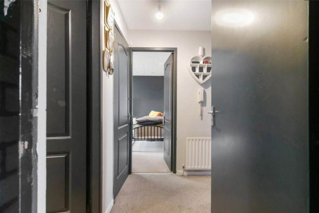 18, Gamrie Drive,, Glasgow photo 5