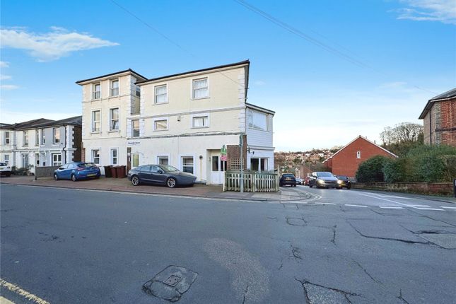 Thumbnail Flat to rent in St. James Road, Tunbridge Wells, Kent