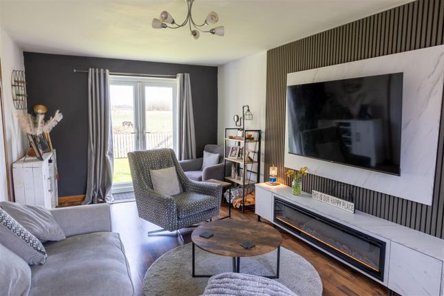 7, Brooklands View, Wakefield photo 3