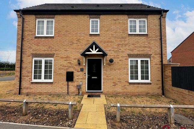 3 Bedroom Semi-Detached in DN11 0LQ