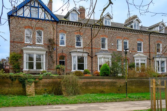 5-bed house on 6, Holly Terrace, York, £675,000