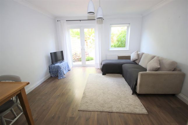 13, Villa Place, Impington photo 4