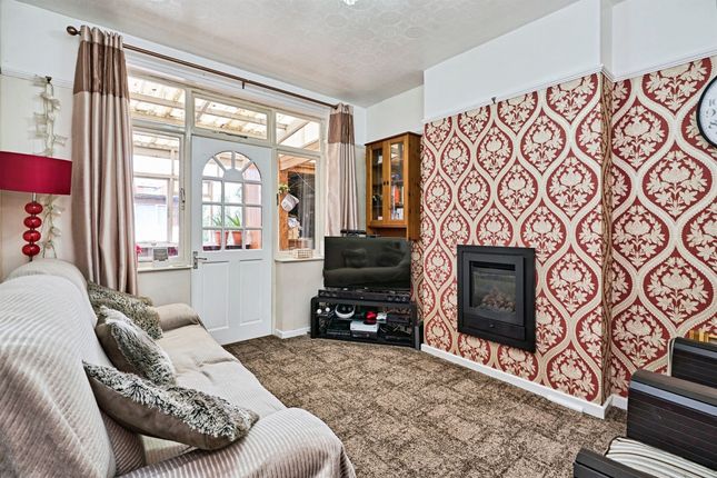 27, Bamford Road, Wolverhampton photo 3