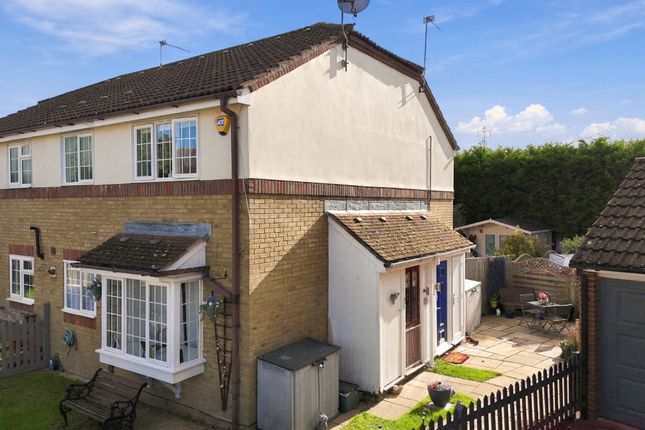 1-bed semi-detached on Thomas Rochford Way, Waltham Cross, £340,000