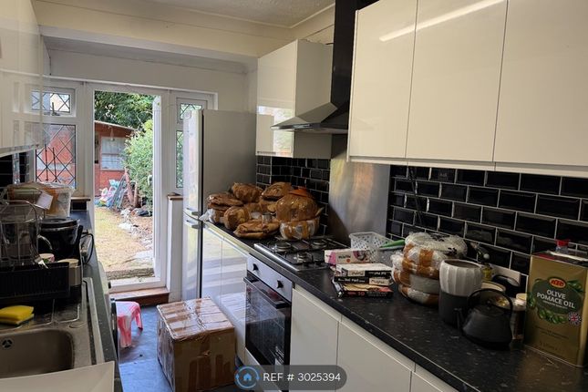 Cumberland Road, London photo 4