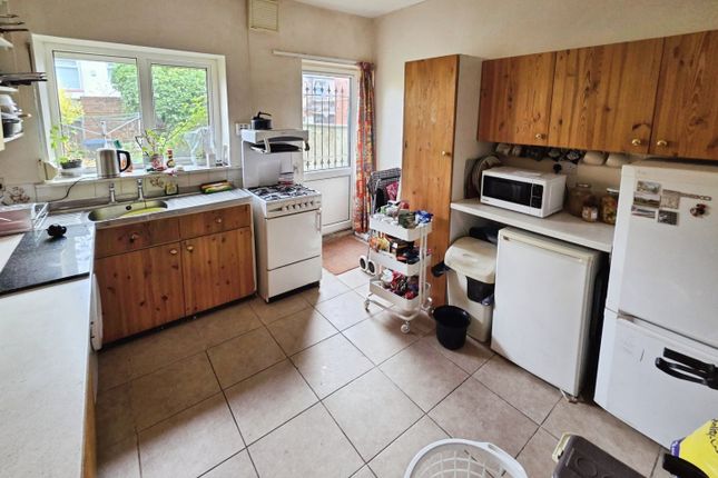 45, Gladstone Street, Crook photo 2
