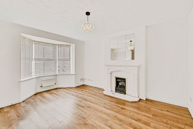 Woodgate Road, Wootton photo 2