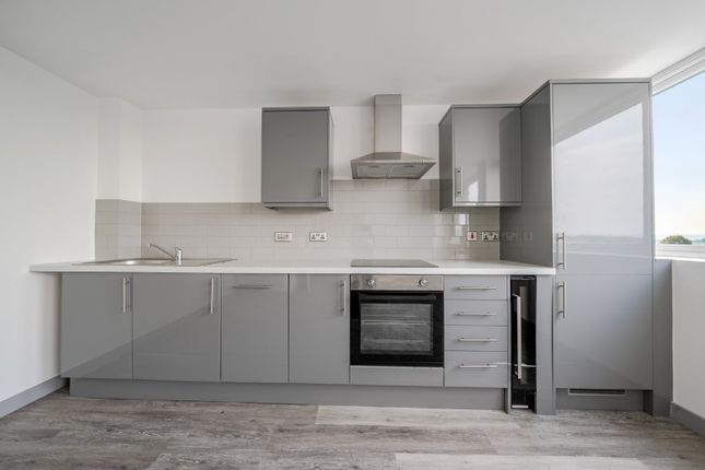 Apartment 402, Yeadon House,, Green Lane, Leeds photo 2