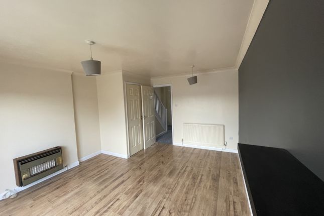 Town house to rent in Mablowe Field, Leicester, Leicesterhire