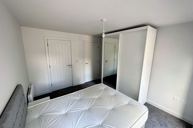 Apartment 16, 1 Neptune Place, Liverpool photo 4