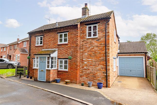 4-bed house on The Cottage, Becks Lane, Southam, £435,000