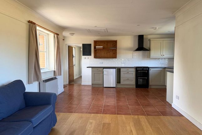 Twin Oaks,, Canterton Lane, Lyndhurst photo 4