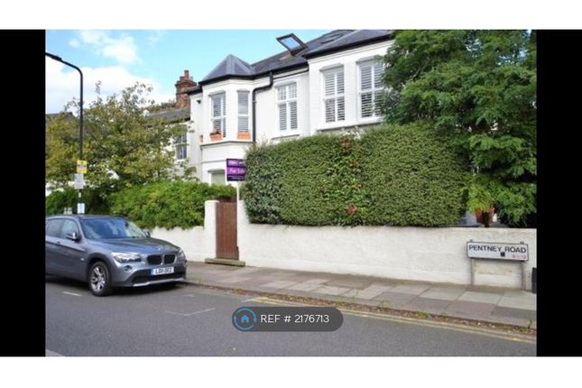 Thumbnail Maisonette to rent in Emmanuel Road, London