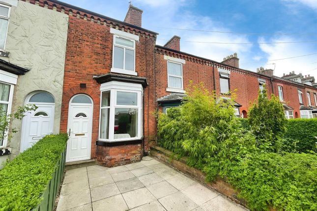 Thumbnail Property to rent in Cromwell Terrace, Leek, Staffordshire