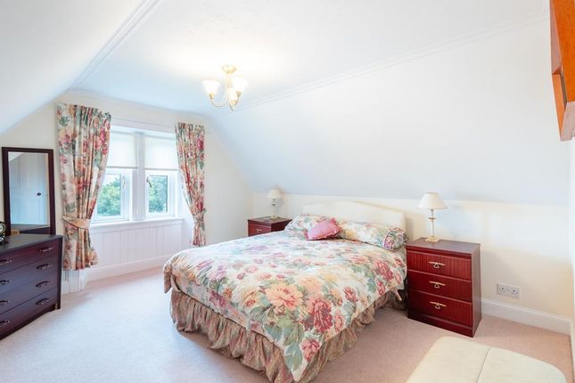 27, Crescent Road, Leven photo 4