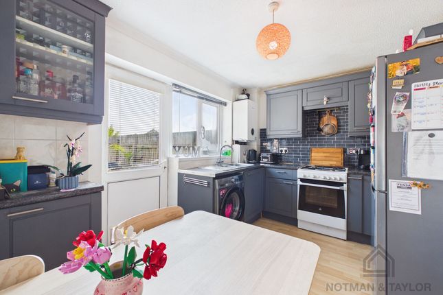 8 Pendennis Close, Torpoint photo 3